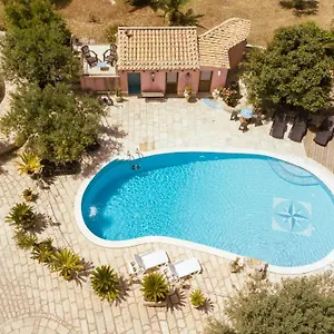 Dependance In Con Piscina Ragusa